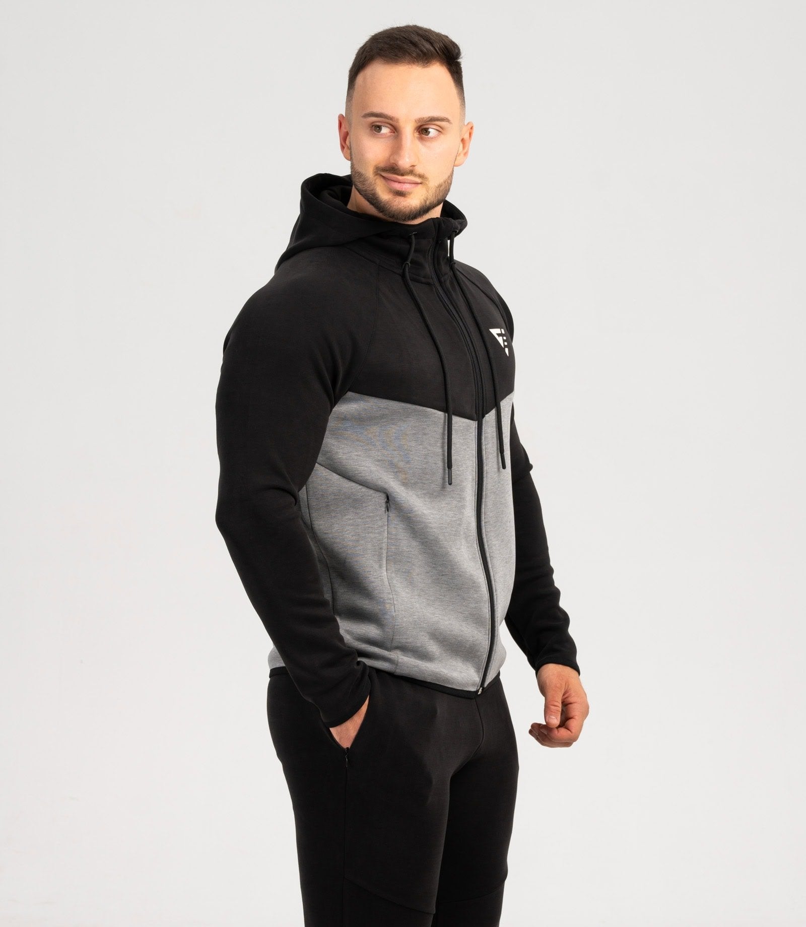 Hanorac cu fermoar "Victory"