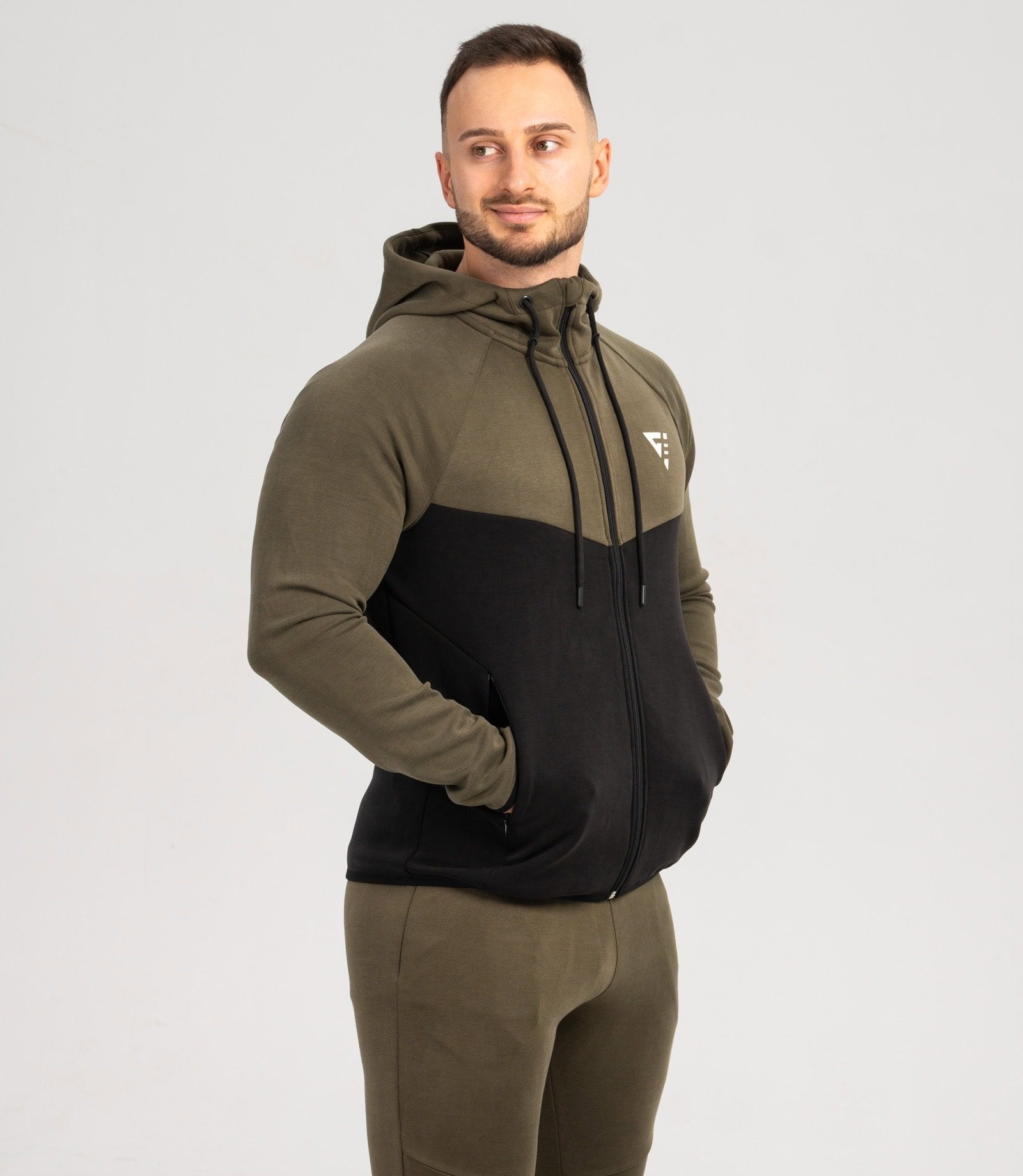 Hanorac cu fermoar "Victory"