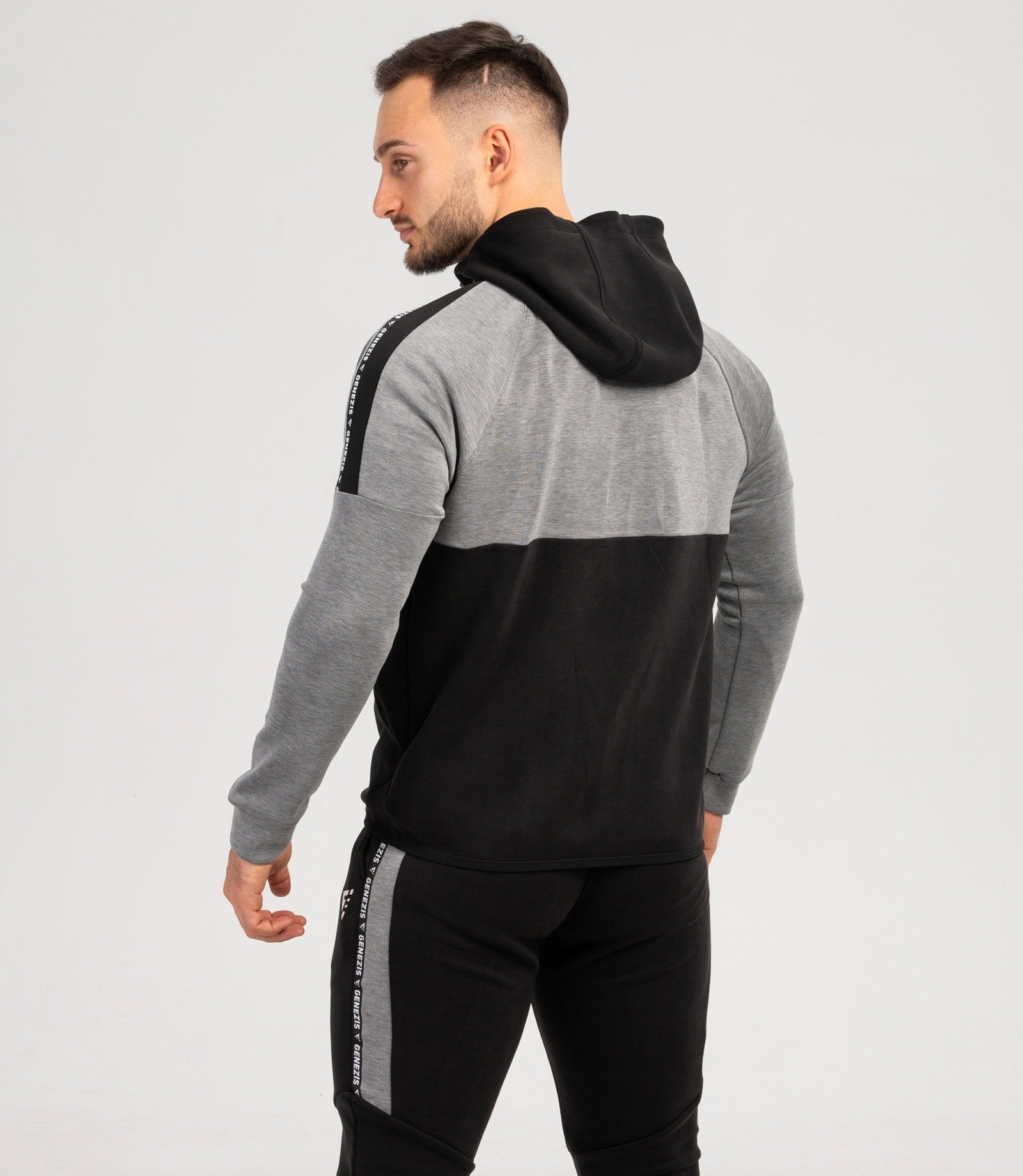 Hanorac cu fermoar "Aventus"