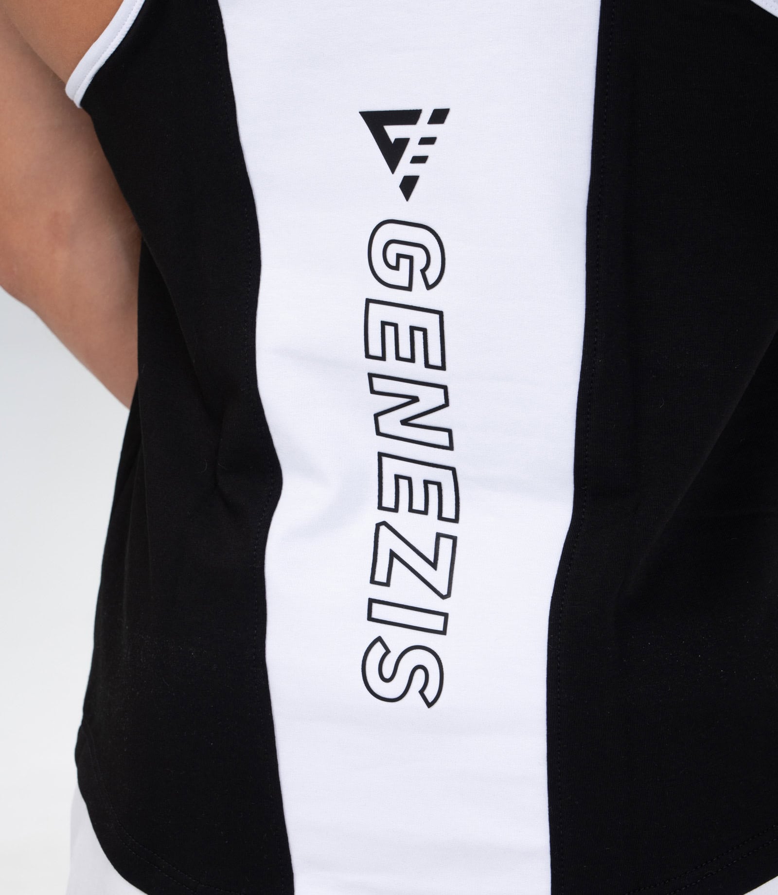 Maiou Hoodie Tank Top „Superb“