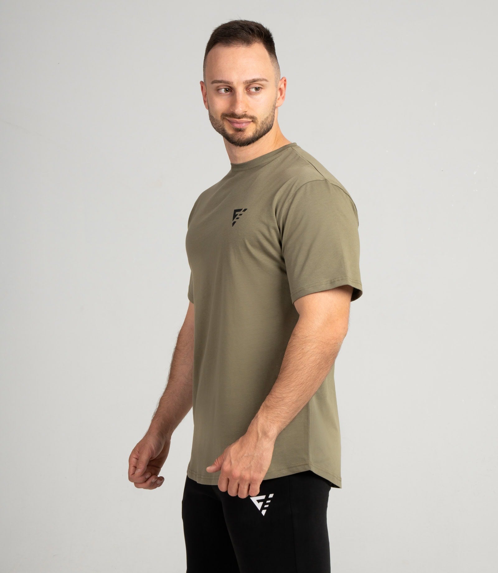 Oversized T-shirt "Colossal"